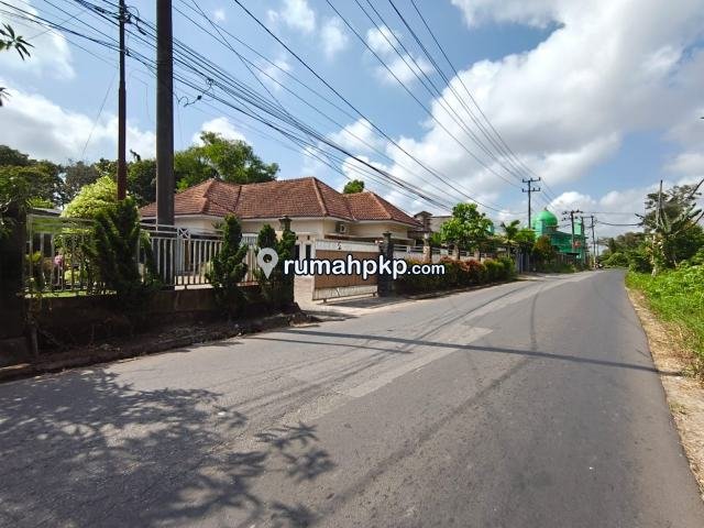 Rumah Strategis 4 KT di Selindung — Tanah 651 m², SHM — foto 2
