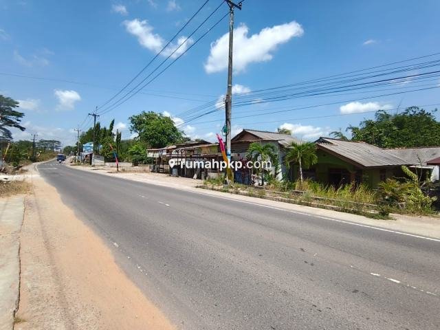 Rumah + Toko di Terak — Tanah 30 × 45 m, Dekat Pemandian Air Panas — foto 2