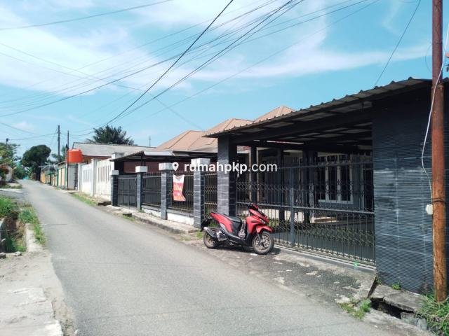 Rumah 7 KT di Selindung — Belakang SAMSAT, Kolam Ikan & Gazebo — foto 2